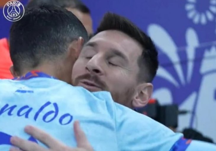 Dva velikana i scena za historiju: Srdačan zagrljaj Ronalda i Messija u njihovom oproštajnom duelu