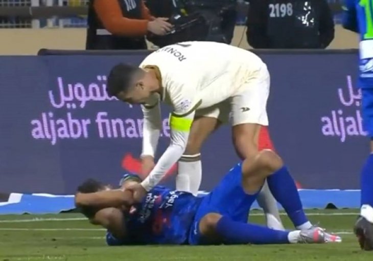 Ronaldo uhvatio suparnika i podigao ga s poda: Krenulo je naguravanje