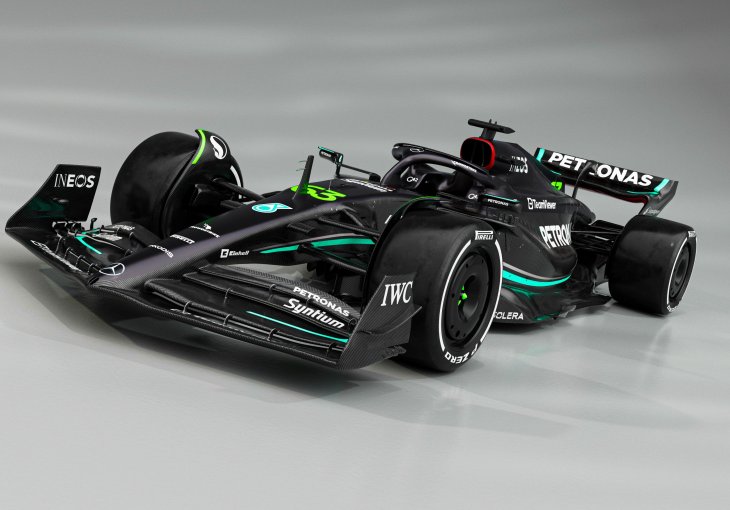 NADAJU SE RAVNOPRAVNOJ BORBI ZA TITULU: Mercedes se u novoj sezoni Formule 1 vraća crnoj boji
