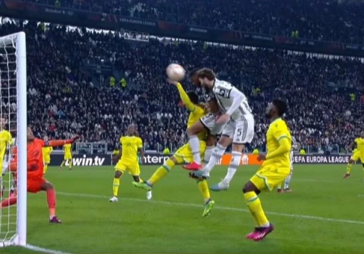 Kontroverzna sudijska odluka u posljednjim sekundama utakmice: Da li je Juventus oštećen?