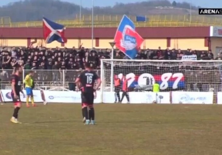 SRAMNE SCENE IZ PRIJEDORA OBILAZE REGION: Cijeli stadion skandirao ime ratnog zločinca Ratka Mladića i spominjao Kosovo