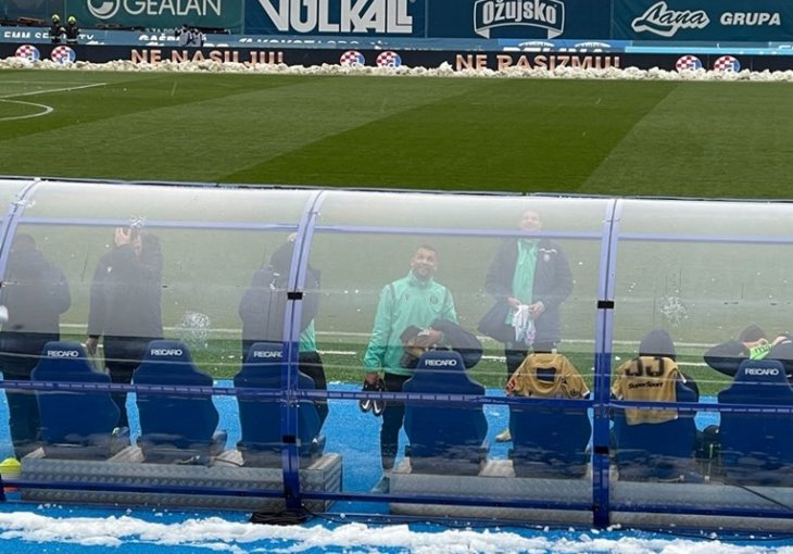 Navijači sa Zapada grudama gađali hajdukovce, Splićani gestikulirali: 