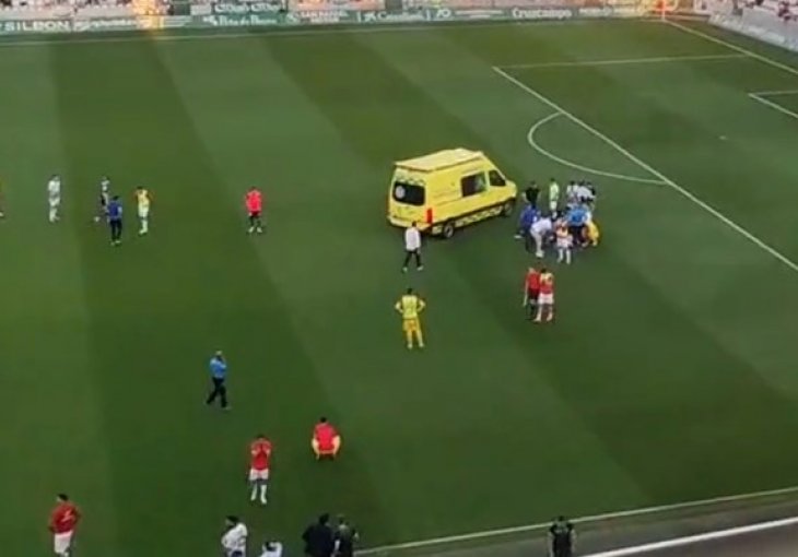 Srpski igrač (25) srušio se na terenu: Igrači plakali dok su ga ljekari oživljavali