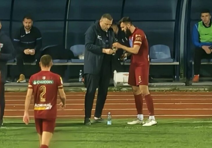 Sudija prekinuo meč u prvenstvu Srbije, kako bi bivši fudbaler Sarajeva iftario
