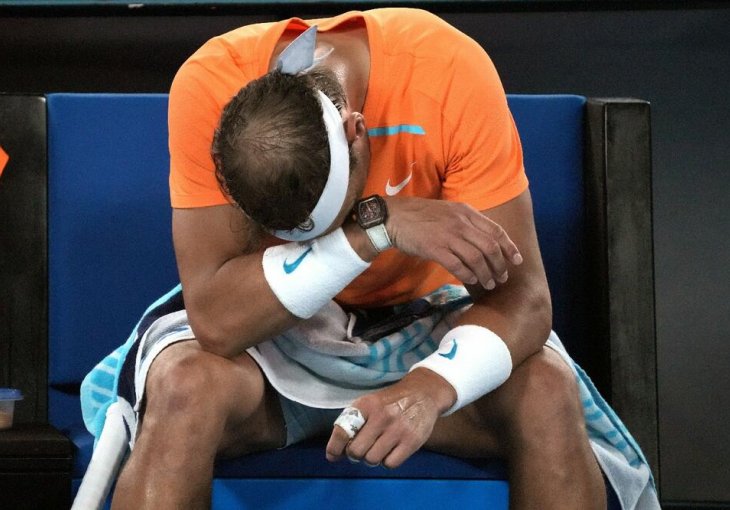 NADAL PROLAZI ISTO ŠTO I RODŽER FEDERER, KOJI SE POVUKAO POSLIJE TOGA: Da li je Španac najavio tužan Rafin kraj?