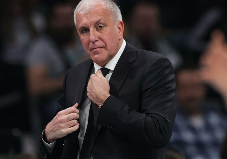 ŽELJKO NE SKIDA OSMIJEH SA LICA! Sjajna atmosfera u Areni - Žoc ne želi da priča o kaznama, ali za Grobare ima jaku poruku!