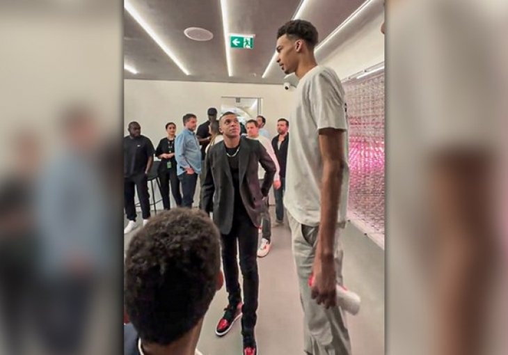 Mbappe pokraj košarkaškog čuda i budućeg prvog picka NBA drafta!