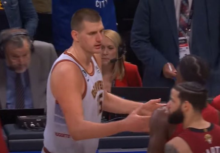 Dok su ostali slavili, Jokić je pokazao ljudsku veličinu: O ovom potezu Srbina bruji NBA (VIDEO)
