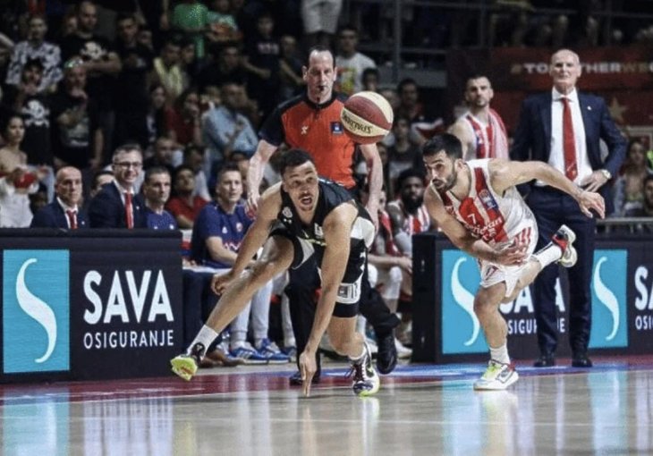 Haos s tribina obilježio treći meč finala ABA lige, Crvena zvezda smanjila prednost Partizana!