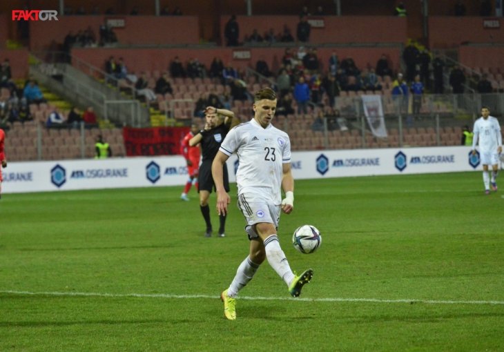 Ermedin Demirović mijenja klub u Bundesligi?