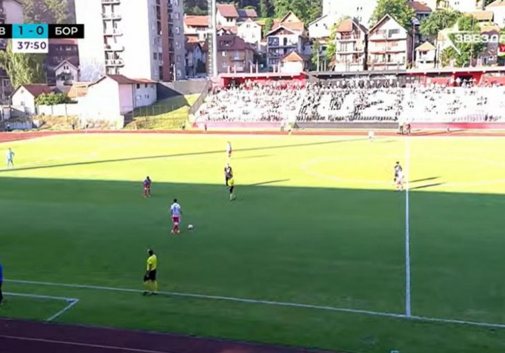 SVAKO NORMALAN SE CRVENI: Sramotno nacionalističko orgijanje na utakmici Crvena zvezda - Borac (VIDEO)