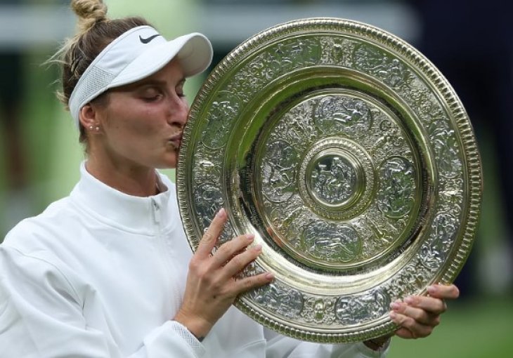 Vondroušova osvojila Wimbledon kao nenositeljka, finale obilježio skandal Tunižanke