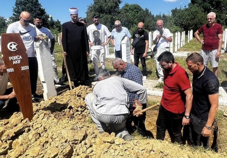 EDIN DŽEKO JE UPRAVO SPUSTIO SVOG DEDU U MEZAR: Objava koja kida dušu (FOTO)