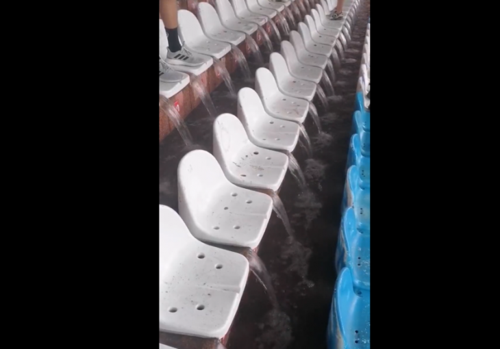 Nevrijeme napravilo haos na Zvezdinom stadionu, potok vode se slivao sa tribine!