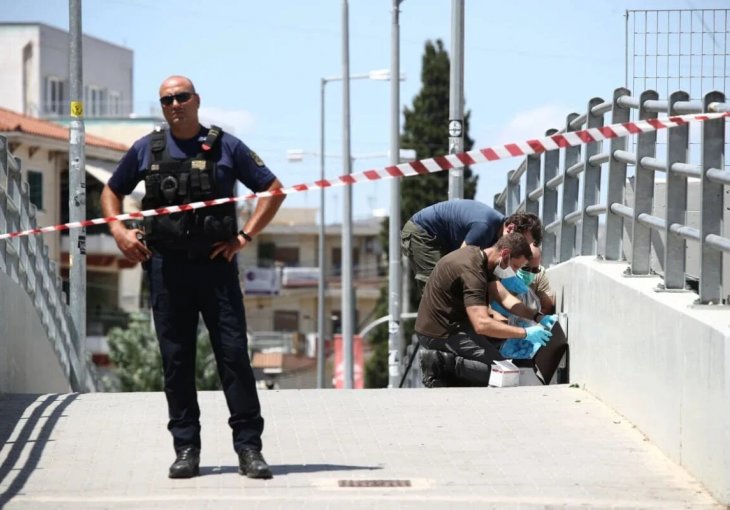 SIJU SMRT PO ATINI NOĆU, ALI I DANJU: Novi incident Dinamovih huligana, grčka policija u neviđenom strahu