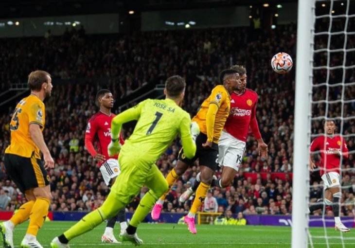 Teško izborena pobjeda Manchester Uniteda u prvom meču nove sezone