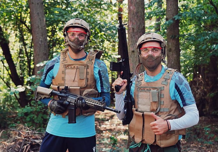 Igrači Željezničara se okušali u paintballu i obavili team building pred utakmicu s Veležom!