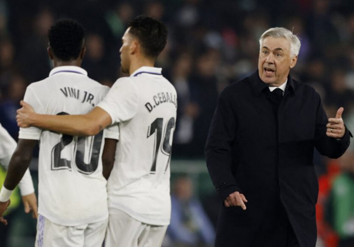 AS: Jedan od ove trojice bivših igrača mogao bi zamijeniti Ancelottija