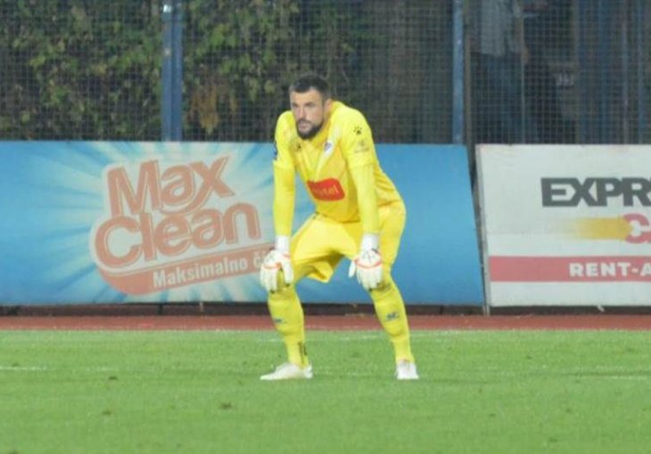 Sinoć je branio na Markani za najdraži dres, a manje od 24 sata nakon toga čuva mrežu Borca u derbiju