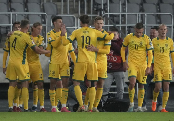 Na utakmici protiv Srbije vrijeđali Putina, UEFA ih kaznila, igrač poručio navijačima: “Samo nastavite”