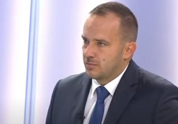 POJEDINI  FUDBALERI VIŠE NEĆE BITI MEĐU ZMAJEVIMA: Huligani brukaju reprezentaciju 