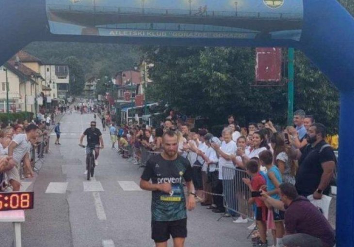 BH MARATONAC EMIR HASTOR TRČAT ĆE HUMANTARNU TRKU ZA NAROD GAZE : Pozvao je sve sportiste i rekreativce da mu se pridruže i zajedno istrče koliko su u mogućnosti