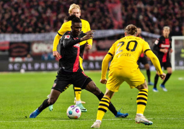 BAYERN SLAVI NAJLJUĆEG RIVALA: Borussia Dortmund zaustavila Bayern usred Leverkusena i pomogla šampionu