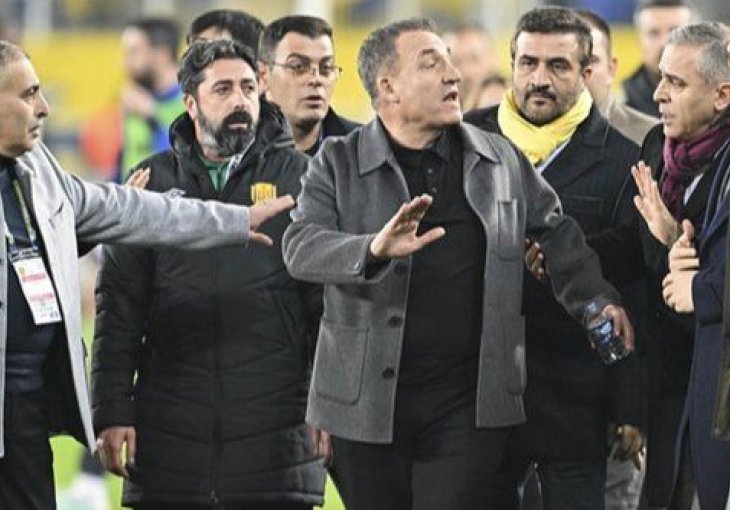 TURSKI FUDBALSKI SAVEZ DONIO ODLUKU: Predsjednik Ankaragudžua saznao kaznu za udaranje sudije