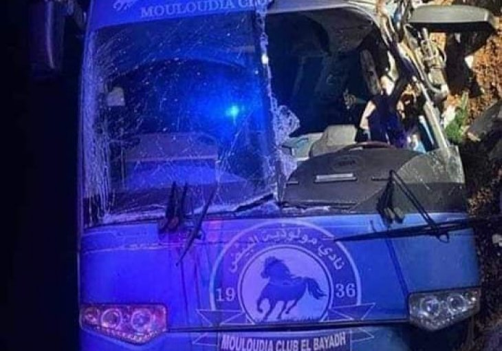 TRAGEDIJA U SVIJETU SPORTA: Prevrnuo se autobus prvoligaša, dvojica poginula, svi mečevi otkazani