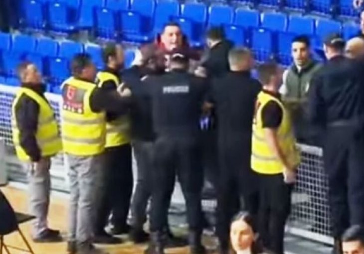 Navijači izazvali haos u Podgorici: Napali košarkaše, upali su i u svlačionicu (VIDEO)