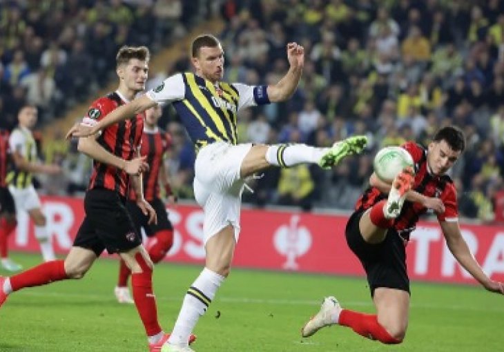 POZNATI SASTAVI ZA VELIKI TURSKI DERBI: Džeko predvodi napad Fenera protiv ljutog rivala