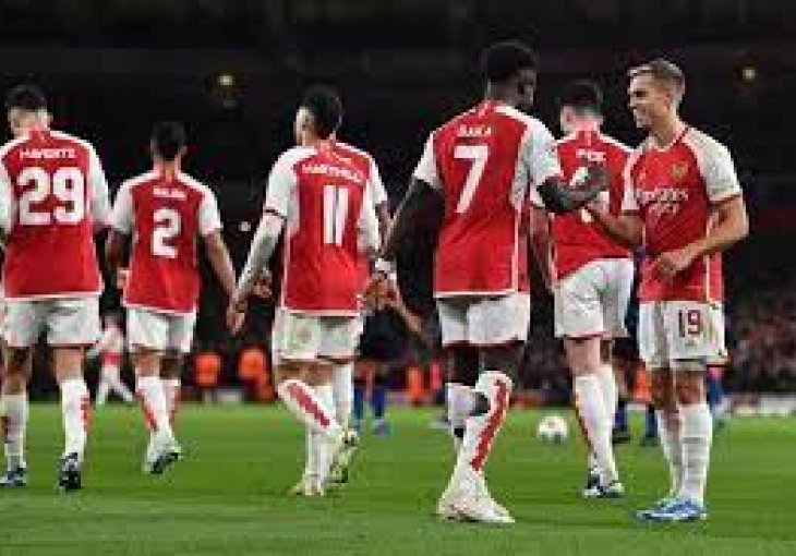 NIJE SE VRATIO NA ČELO PREMIERSHIPA: Arsenal u kontroverznoj utakmici poražen od West Hama