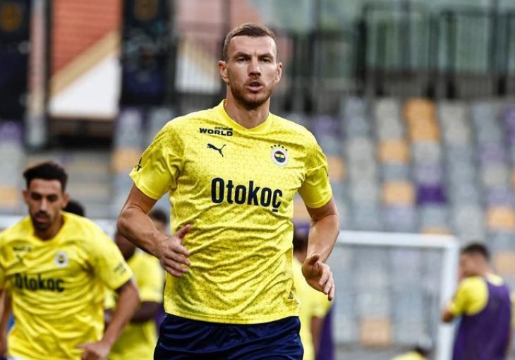 Džeko je nekada vodio velike borbe s njim, a sada ga je nagovorio da dođe u Fener