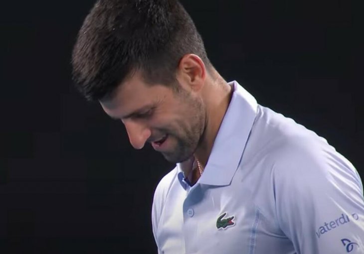 DETALJ KOJI JE SVIMA PROMAKAO! Novak tokom meča dobio BRAČNU PONUDU: Urnebesan odgovor Đokovića (VIDEO)