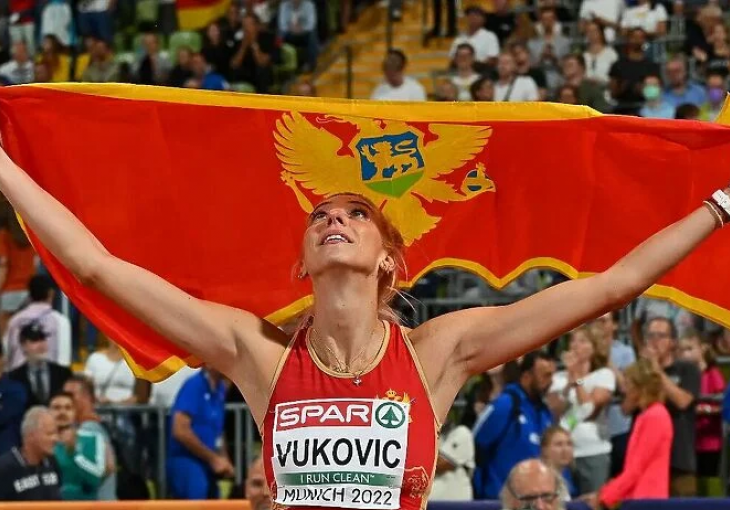MORALA SE IZVINJAVATI: Najbolja crnogorska atletičarka napravila veliki skandal, nazvala je orla s državnog grba kokoškom