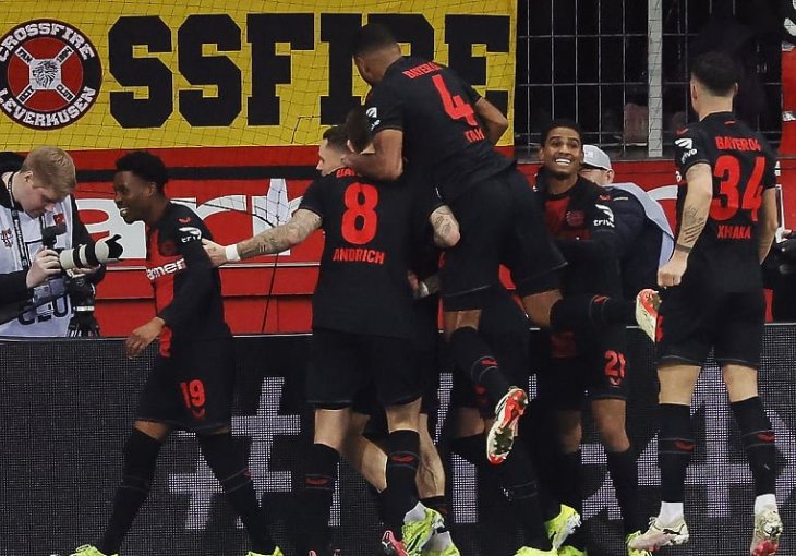POTPUNA NEMOĆ BAVARACA: Leverkusen razbio Bayern u derbiju sezone i najavio kraj 11-godišnje dominacije
