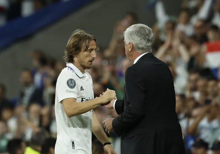 NA PRIJEDLOG ANCELOTTIJA: Modrić dobio sasvim neočekivanu ponudu po isteku ugovora s Real Madridom