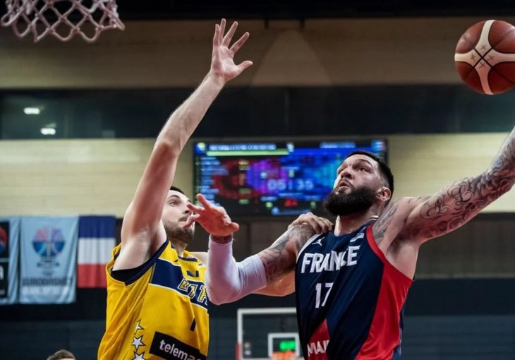BH REPREZENTATIVCA NAPALI JER NIJE DRŽAO RUKU NA SRCU TOKOM HIMNE :  