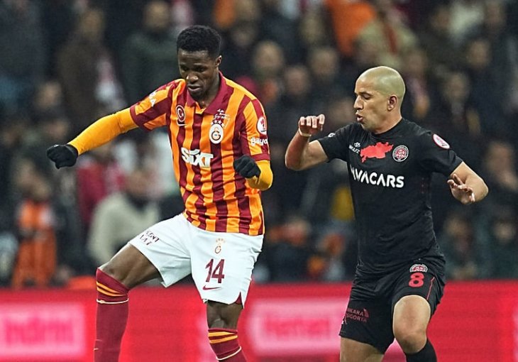 POTOP VELIKANA KAKAV SE RIJETKO VIĐA: Nakon Fenerbahčea šok doživio i Galatasaray, ugašeni snovi o duploj kruni