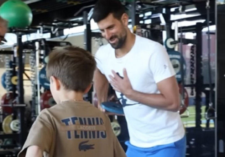 ĐOKOVIĆ ODVEO SINA U TERETANU: Pustio svima poznatu melodiju iz kultnog filma