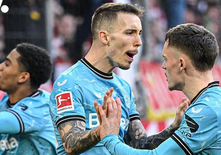 LEVERKUSEN POKORIO I KELN: 