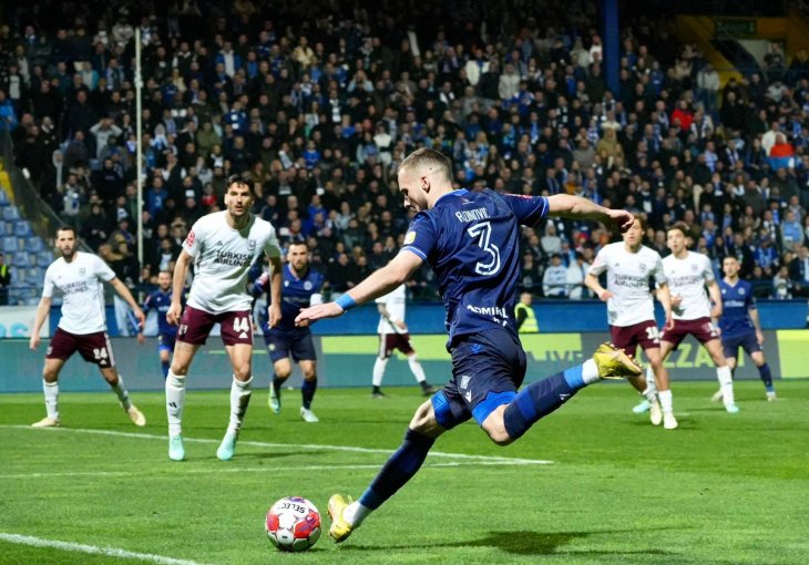 GALIĆ JUNAK PLAVIH: Željezničar potopio bezidejno Sarajevo u 151. sarajevskom derbiju!