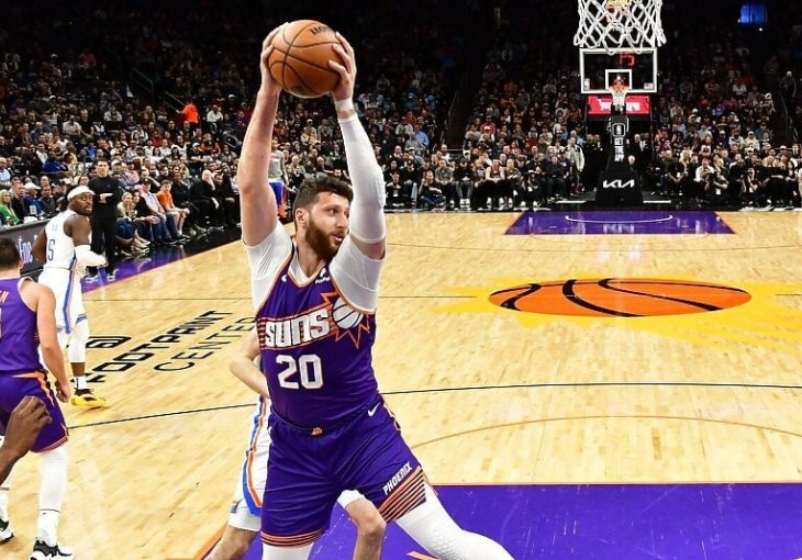 PROTIV OKLAHOMA CITYJA: Maestralni Nurkić oborio rekord Phoenixa po broju skokova na utakmici