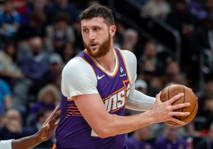  VEOMA DOBAR NASTUP: Jusuf Nurkić dominirao u skoku u pobjedi Phoenixa nad Torontom