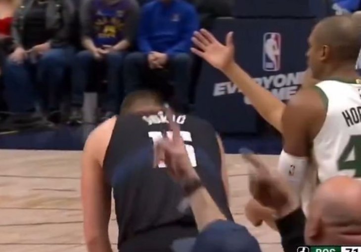 Jokić je genije: Pogledajte kako je Srbin vezivanjem pertle nadmudrio sudije i Boston