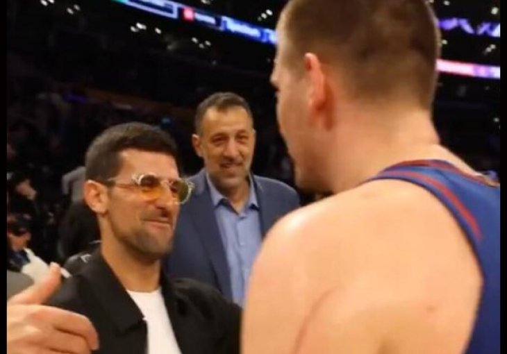 NOVAK NOSI SPECIJALNE NAOČALE!  Đokoviću pomažu i ŠTITE ga na POSEBAN NAČIN, poznato i koliko KOŠTAJU!