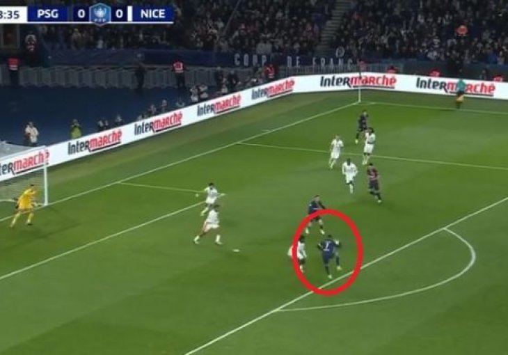 U DVA  DODIRA S LOPTOM: Nevjerovatan pogodak u režiji Kyliana Mbappea (VIDEO)