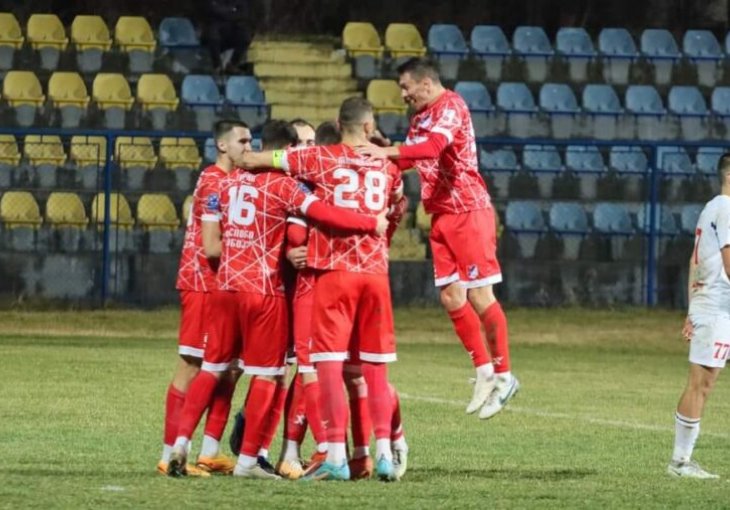 SLOGA JURIŠA KA EVROPI,PALA JE I TUZLA: Nova dva gola sjajnog Dejana Vidića