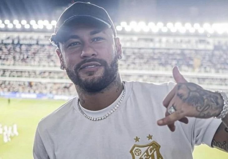 NEYMAR ŽELI KUPITI I SPASITI POSRNULOG VELIKANA : U najtežim danima u historiji