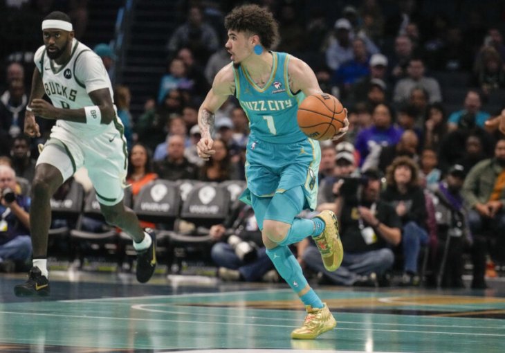 NBA ZVIJEZDA ŠOKIRALA TETOVAŽOM PREKO CIJELIH LEĐA: „Više tetovaža nego odigranih utakmica“